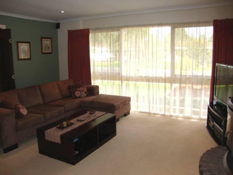 32 Hawke Crescent, Salisbury East SA 5109