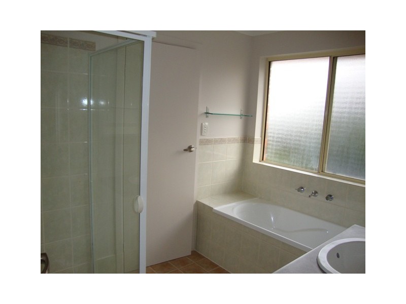 16 Claxton Way, Burton SA 5110