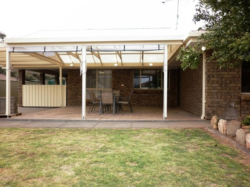 3 Olde Drive, Gulfview Heights SA 5096