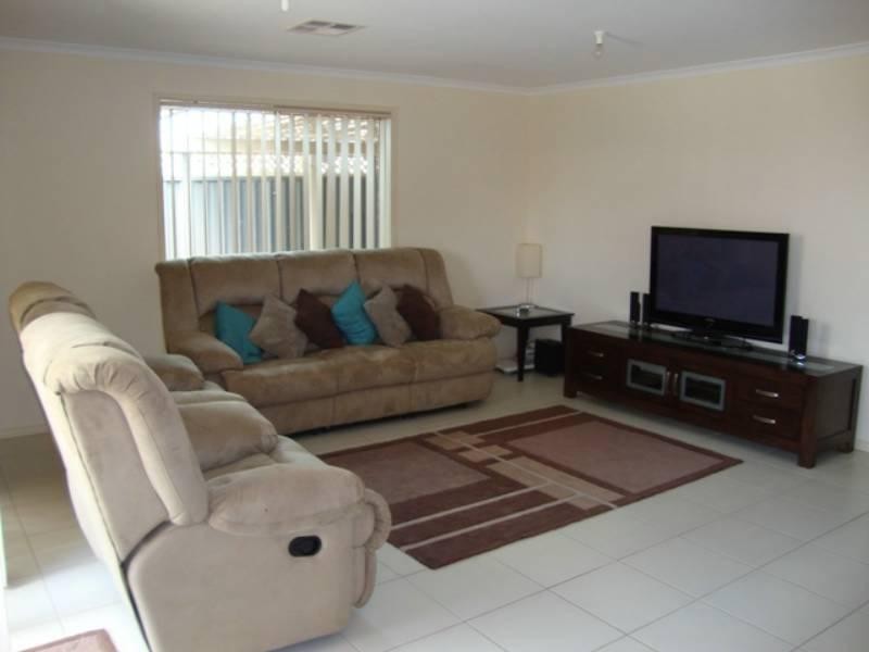 20 Rochester Drive, Salisbury Heights SA 5109