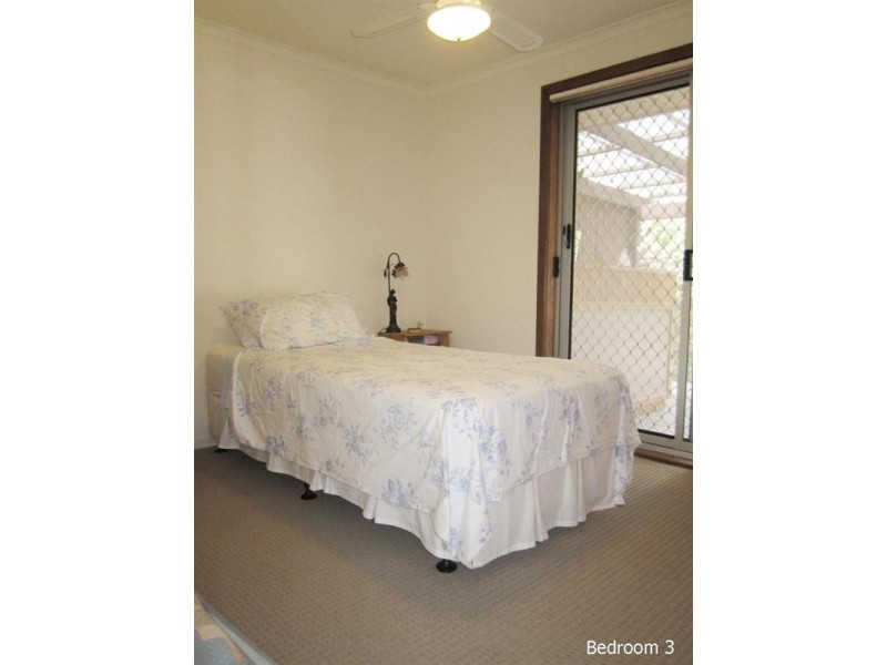 13 Sea View Road, Para Hills SA 5096