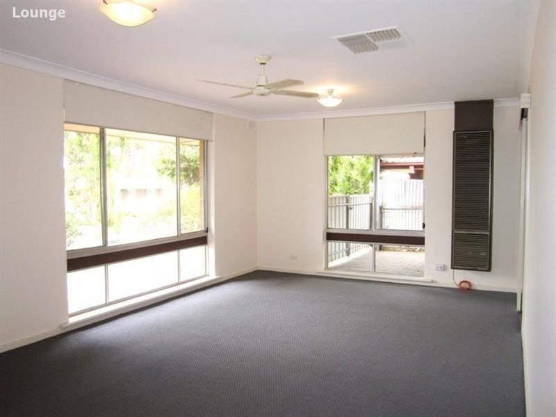 5 Phillip Avenue, Morphett Vale SA 5162