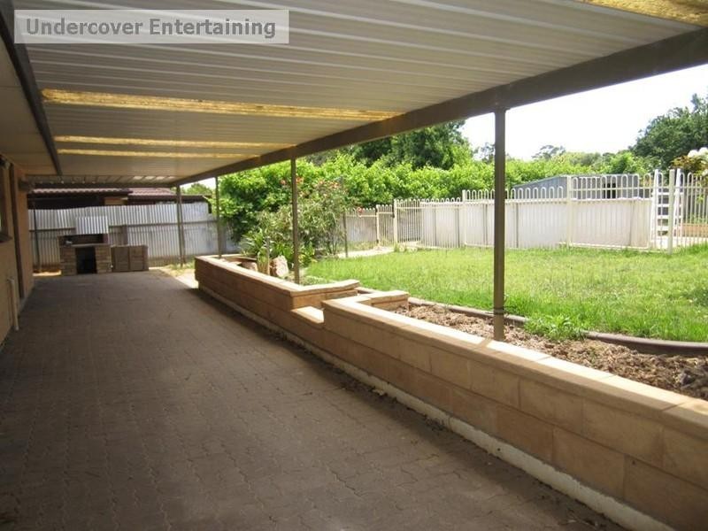 5 Phillip Avenue, Morphett Vale SA 5162