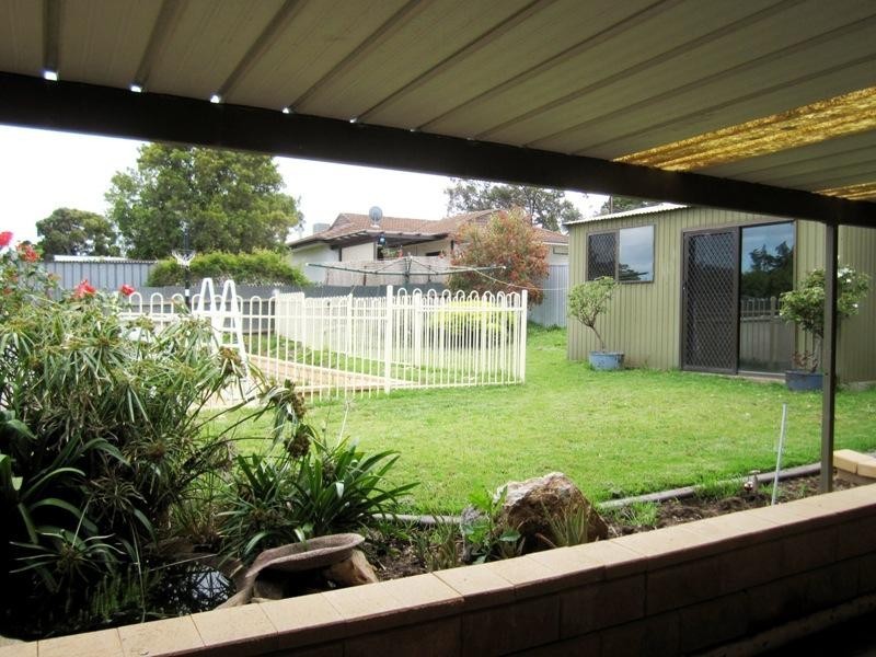 5 Phillip Avenue, Morphett Vale SA 5162