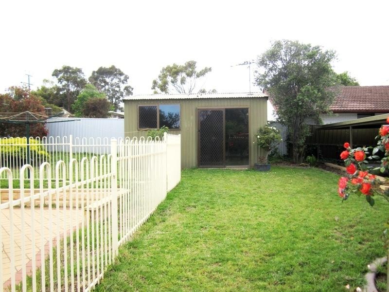 5 Phillip Avenue, Morphett Vale SA 5162
