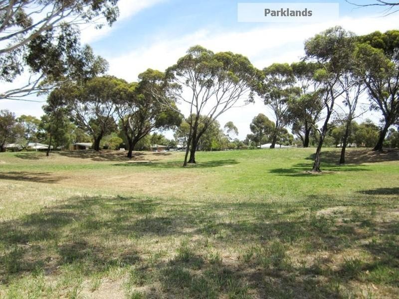 5 Phillip Avenue, Morphett Vale SA 5162