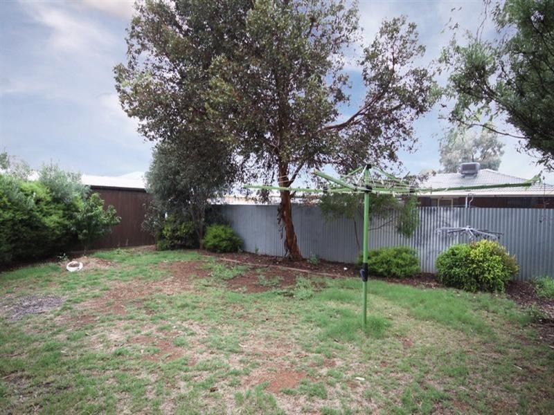 37 Janine Drive, Burton SA 5110