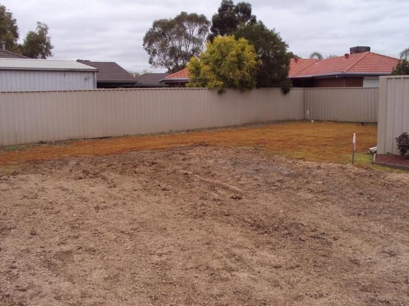 16a Crown Crescent, Paralowie SA 5108