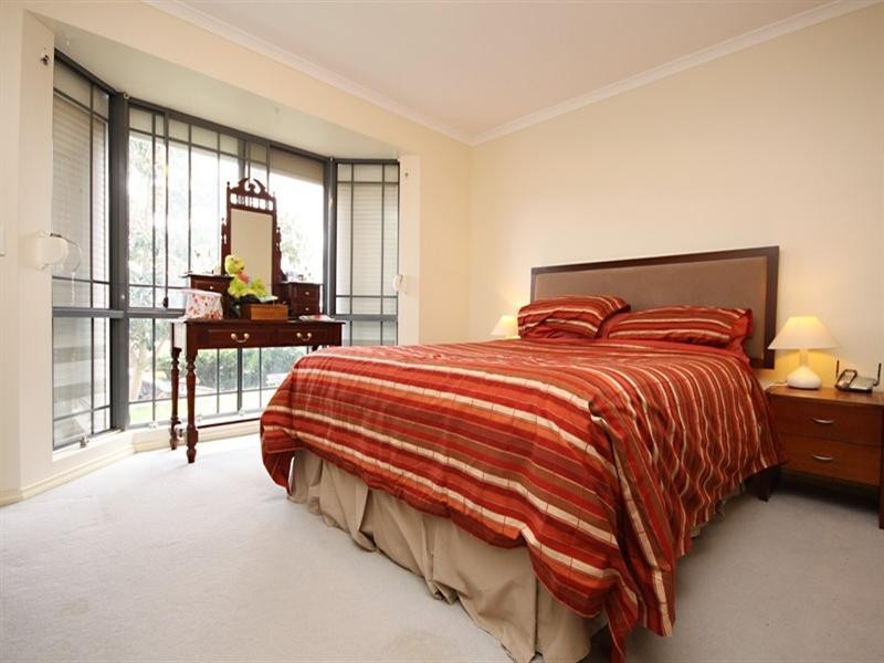 10 Chestnut Grove, Hillbank SA 5112