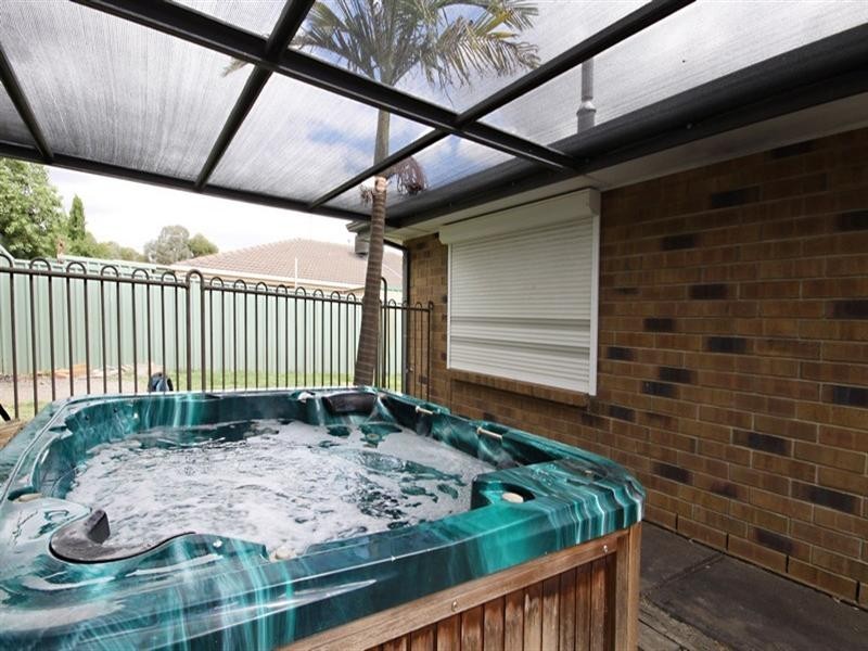 10 Chestnut Grove, Hillbank SA 5112