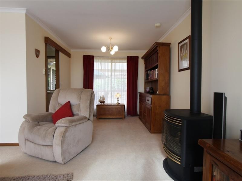 64 Highfield Drive, Hillbank SA 5112