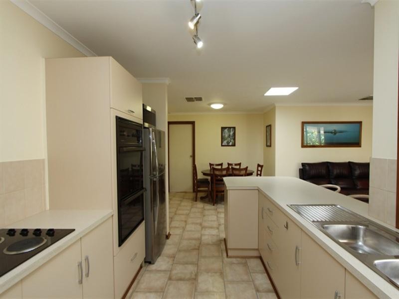 64 Highfield Drive, Hillbank SA 5112