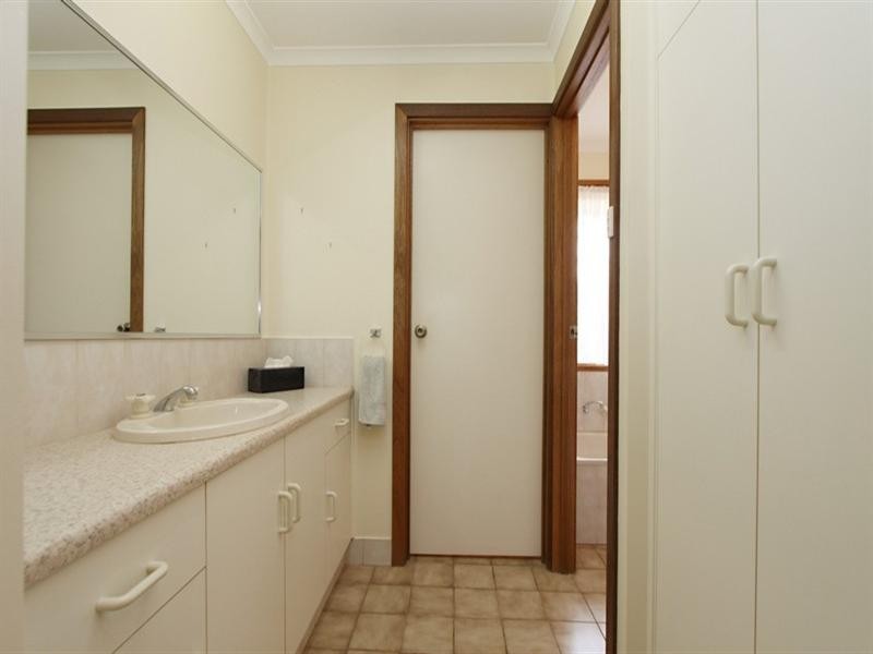 64 Highfield Drive, Hillbank SA 5112