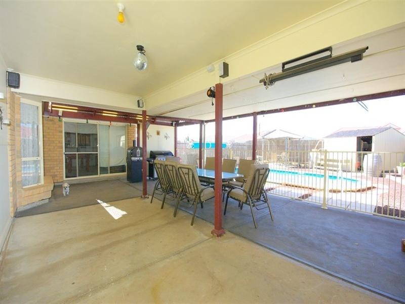 4 Canterbury Place, Burton SA 5110