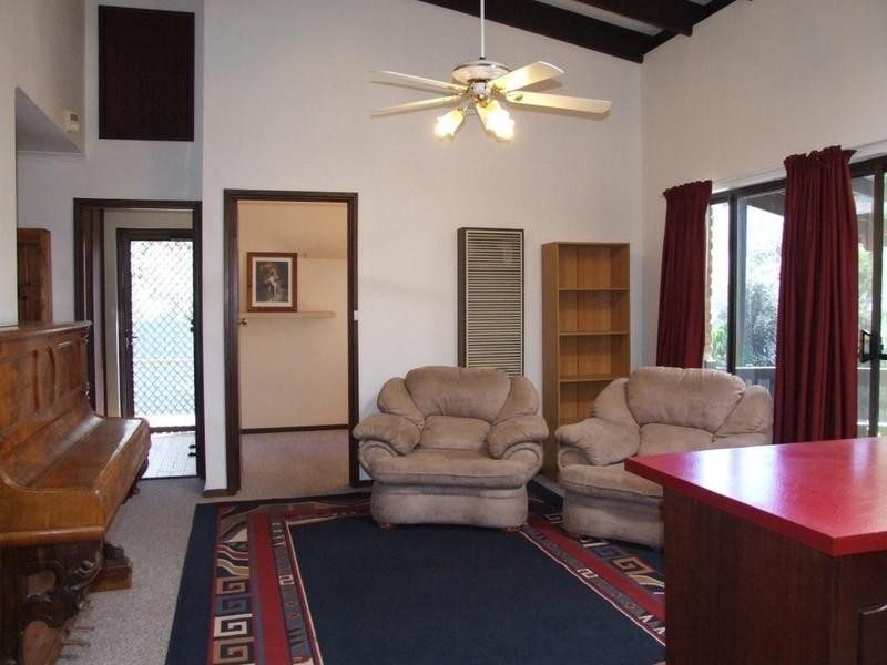 2 Magnolia Court, Banksia Park SA 5091