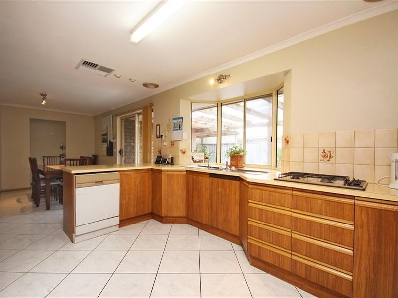 5 Dyson Court, Paralowie SA 5108