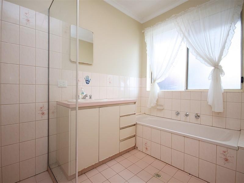 5 Dyson Court, Paralowie SA 5108