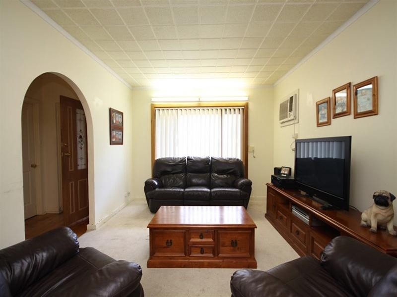 22 Milne Road, Para Hills SA 5096