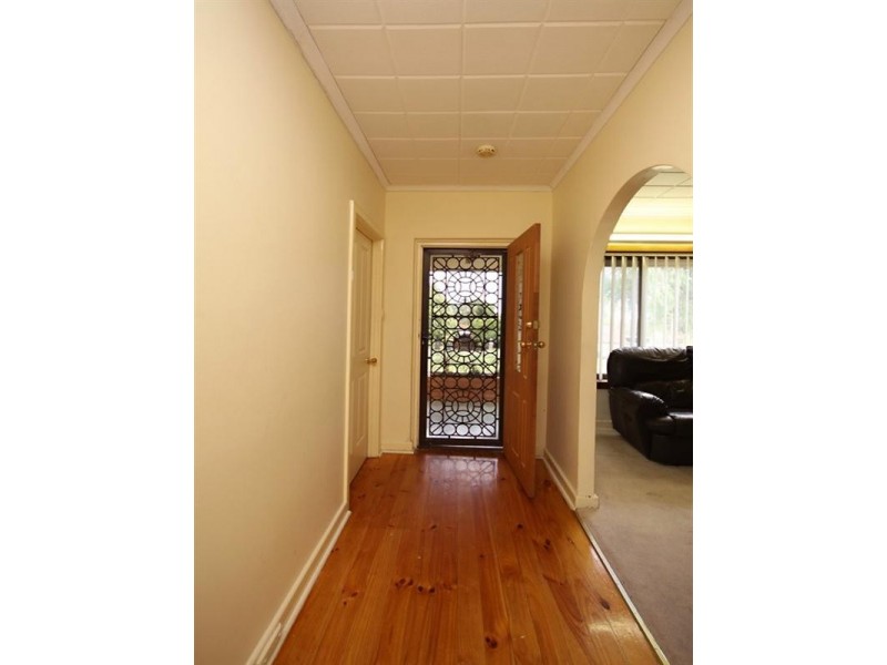 22 Milne Road, Para Hills SA 5096