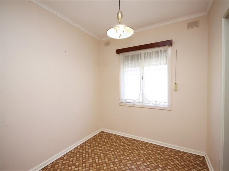 10 Limerick Street, Salisbury Downs SA 5108