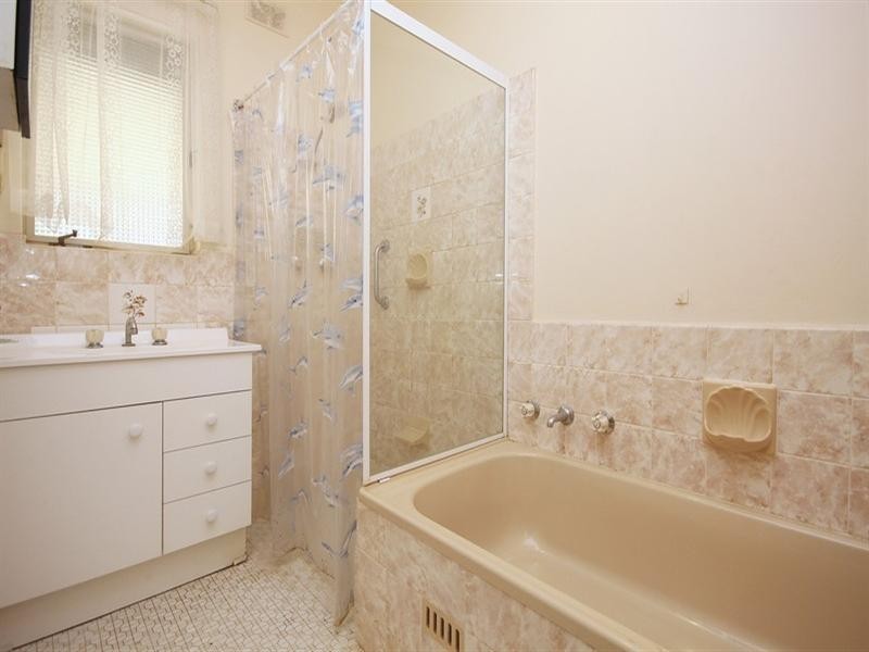 10 Limerick Street, Salisbury Downs SA 5108