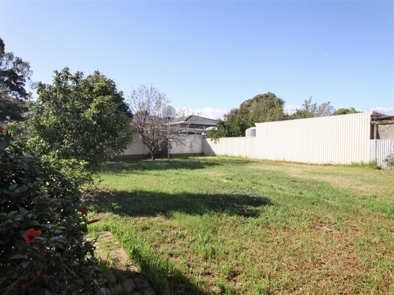 10 Limerick Street, Salisbury Downs SA 5108