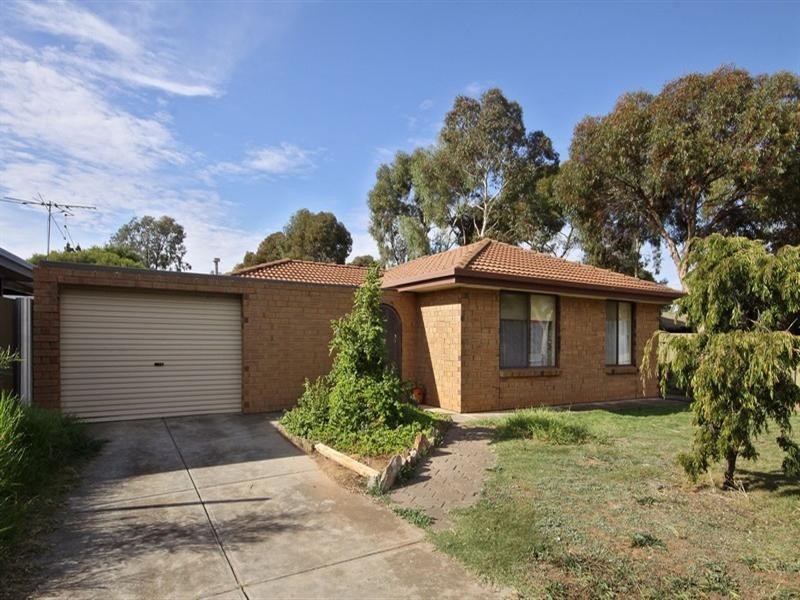 34 Wakeling Crescent, Parafield Gardens SA 5107
