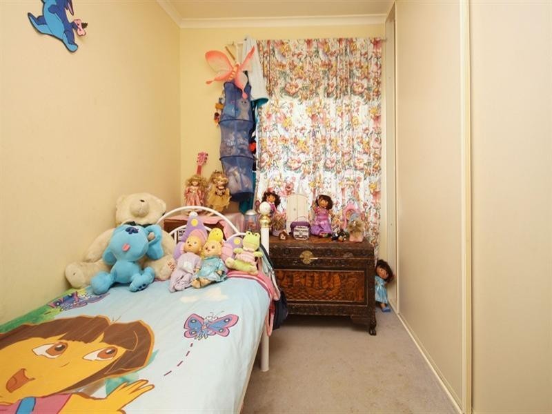 34 Wakeling Crescent, Parafield Gardens SA 5107