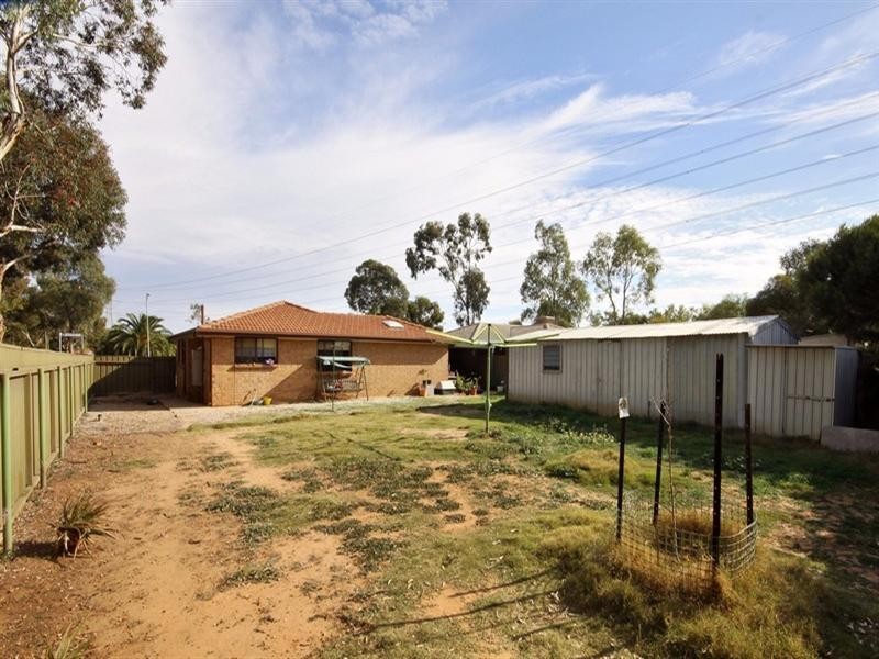 34 Wakeling Crescent, Parafield Gardens SA 5107