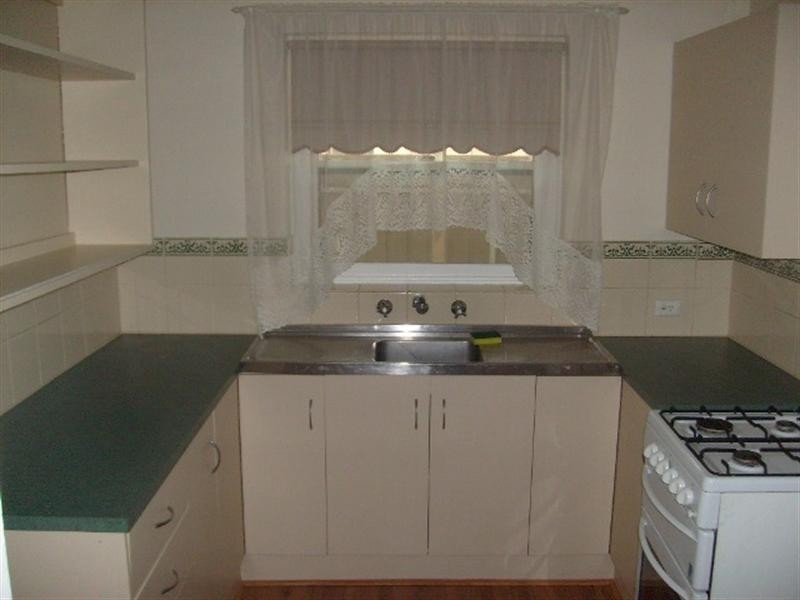 2 Beverley Avenue, Salisbury SA 5108