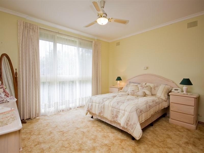 35 Buckingham Drive, Salisbury East SA 5109