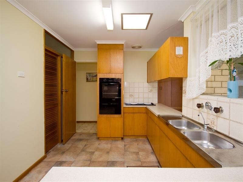 35 Buckingham Drive, Salisbury East SA 5109