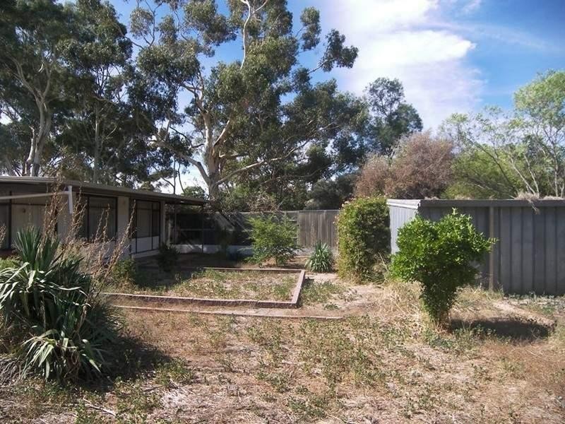 25 St Clair Avenue, Para Hills SA 5096