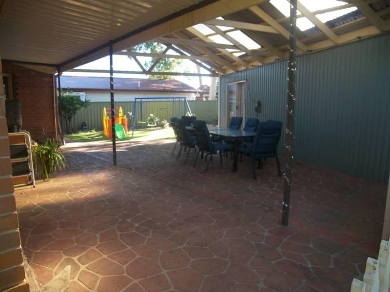 1 Nitschke Street, Elizabeth Grove SA 5112