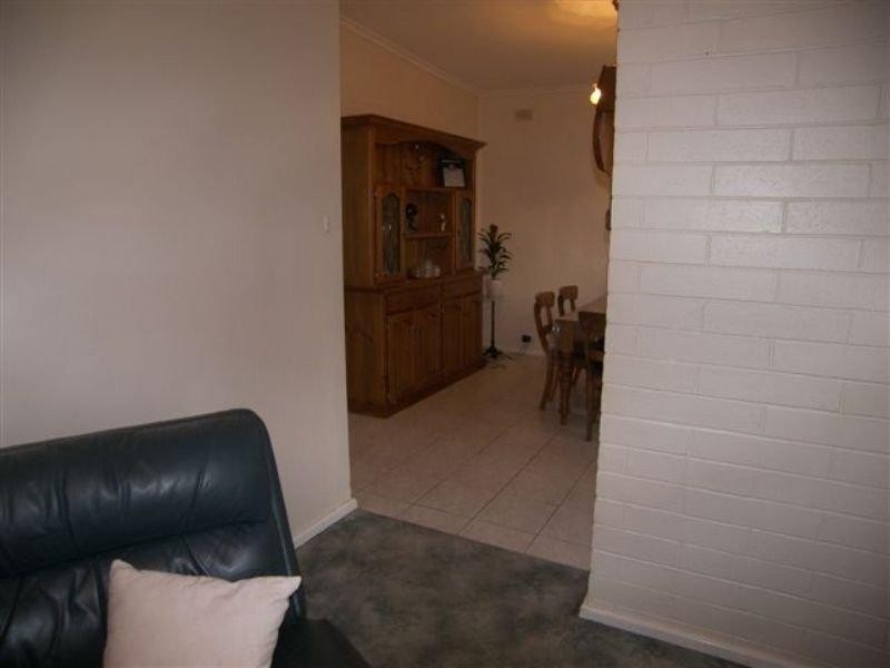 19 Gwender Terrace, Para Hills SA 5096