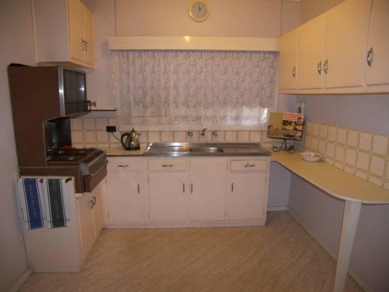 27 Lorna Road, Para Hills SA 5096