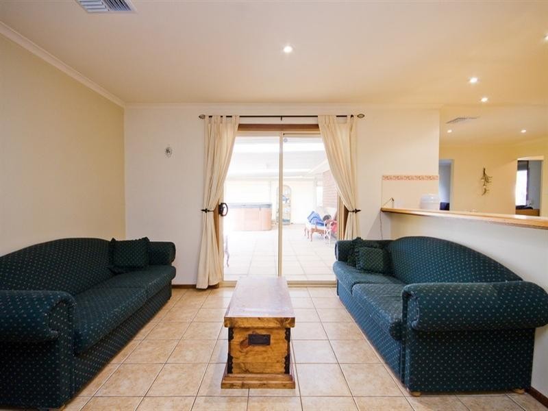 14 Coachwood Close, Blakeview SA 5114