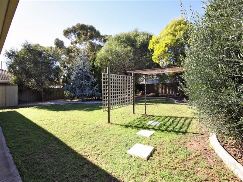12 Holden Court, Paralowie SA 5108