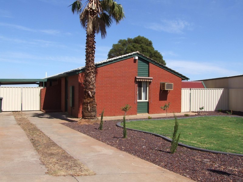 30 Wilterna Crescent, Smithfield SA 5114