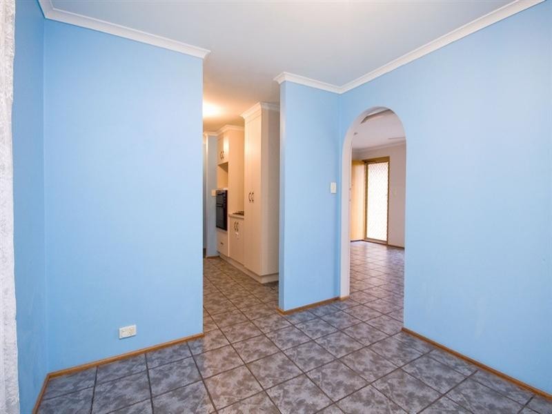 4 Crown Crescent, Paralowie SA 5108