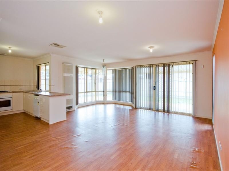 2 Gina Way, Burton SA 5110