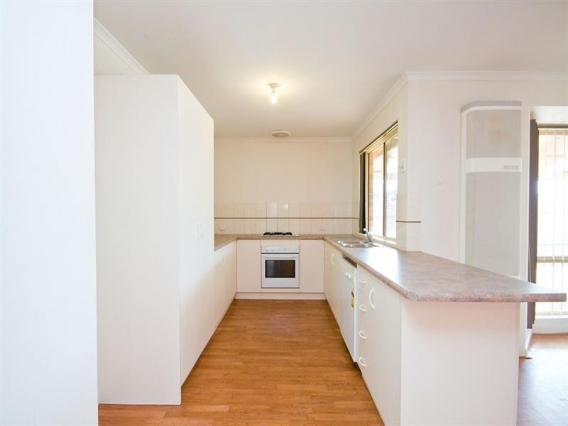 2 Gina Way, Burton SA 5110