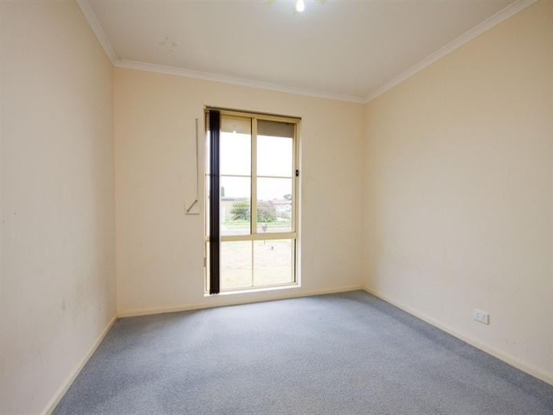 2 Gina Way, Burton SA 5110