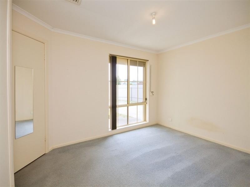 2 Gina Way, Burton SA 5110