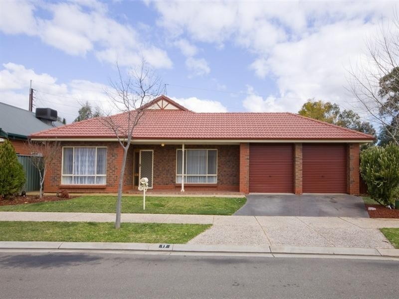 17 Egret Street, Mawson Lakes SA 5095
