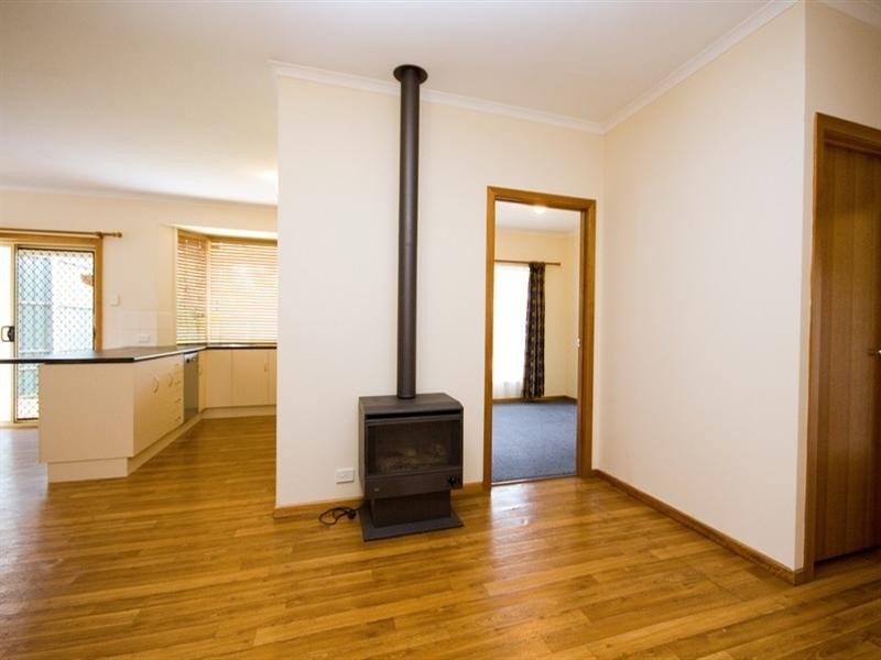 17 Egret Street, Mawson Lakes SA 5095