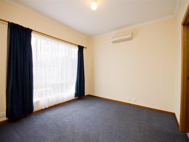 17 Egret Street, Mawson Lakes SA 5095