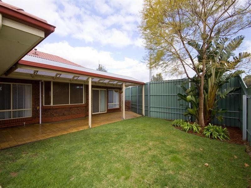 17 Egret Street, Mawson Lakes SA 5095