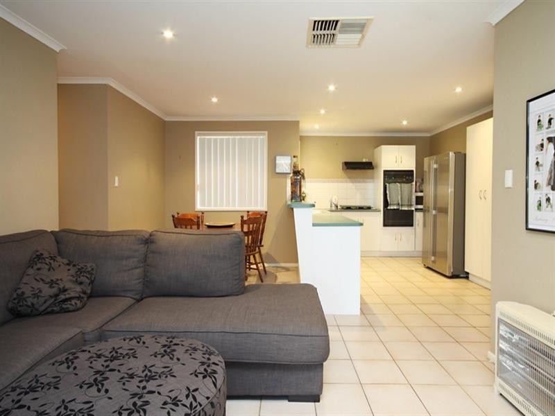32 Ronaldo Way, Paralowie SA 5108