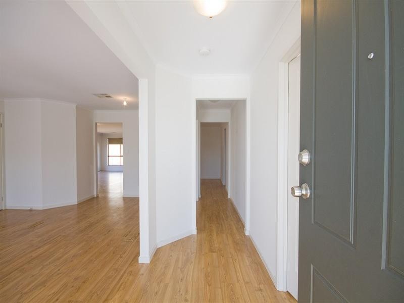 17 Golden Circuit, Parafield Gardens SA 5107